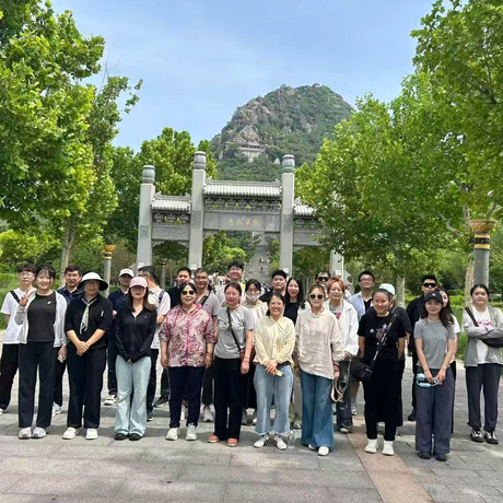 华山团建_1189_1189.png